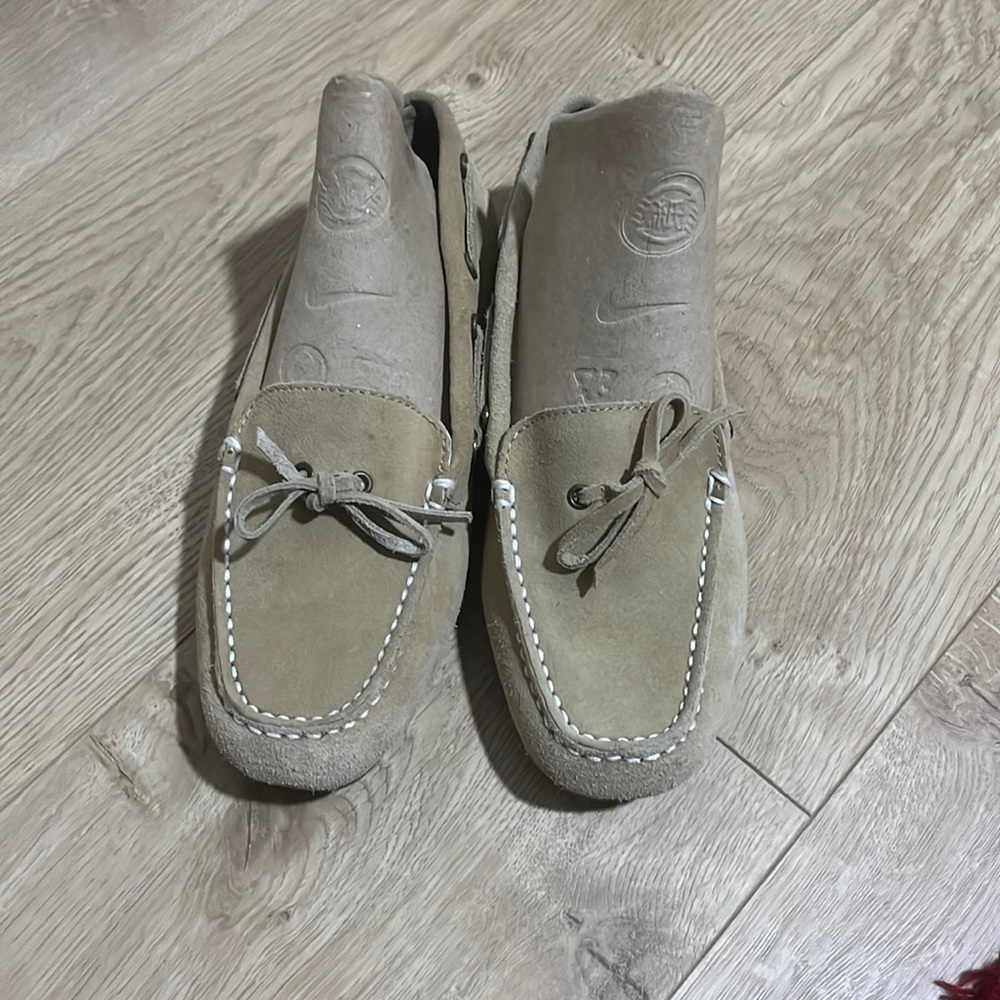 Lands' End Loafer Moccasins Tan Suede Slip on Flats Size 6B